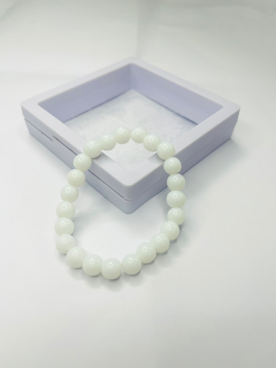 Minimalist Milky White Polished Bead Bracelet