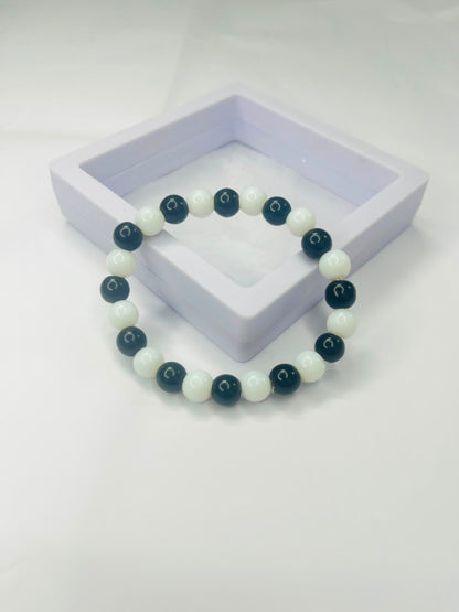 Classic Black and White Alternating Polished Bead Bracelet